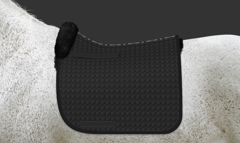 Mattes Lammfellschabracke