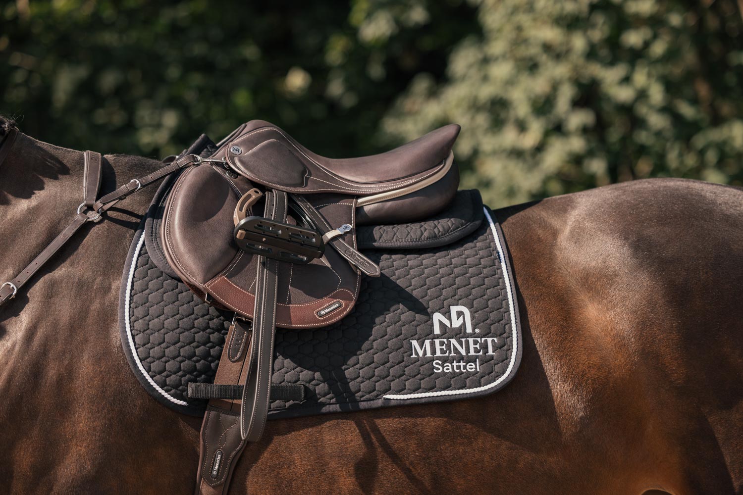 Menetics_Saddles_Spring_8